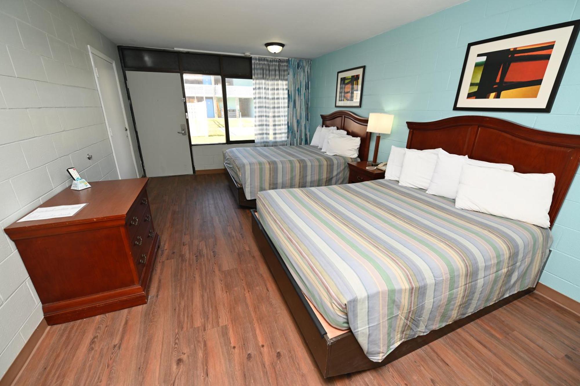Buccaneer Inn St. George Island Rum bild